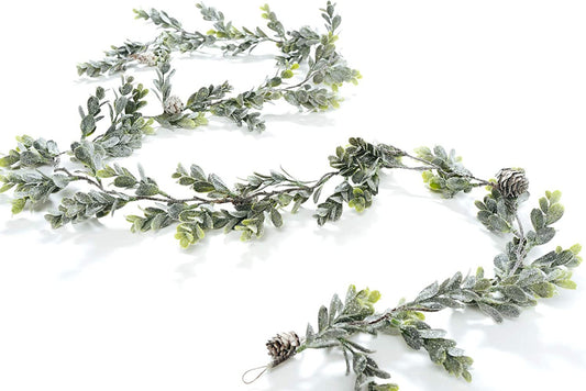 Frosted Boxwood Garland 70 Inch