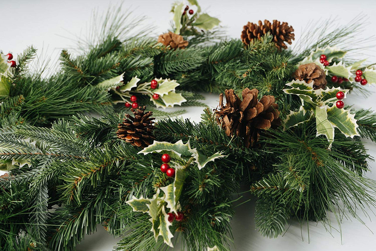 Blakeley Pine Garland with Holly 6 Feet